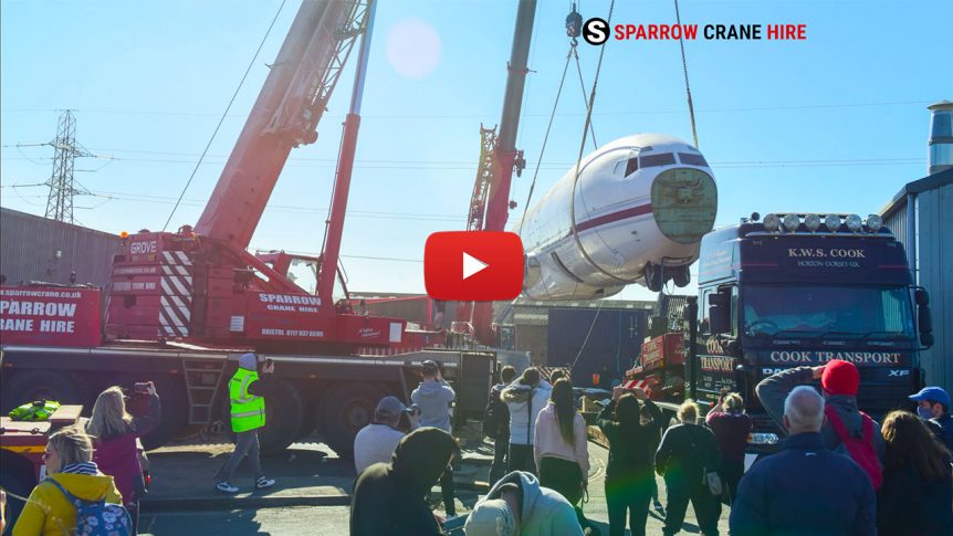 BRISTOL_boeing_727_crane_lift
