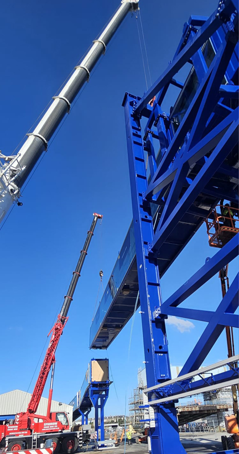 Passenger Walkway tandem lift