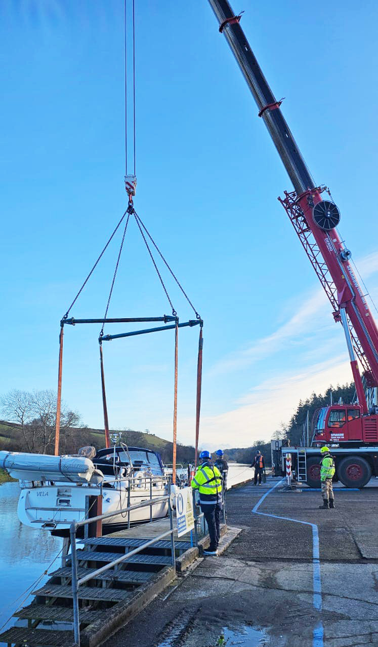 boat crane hire