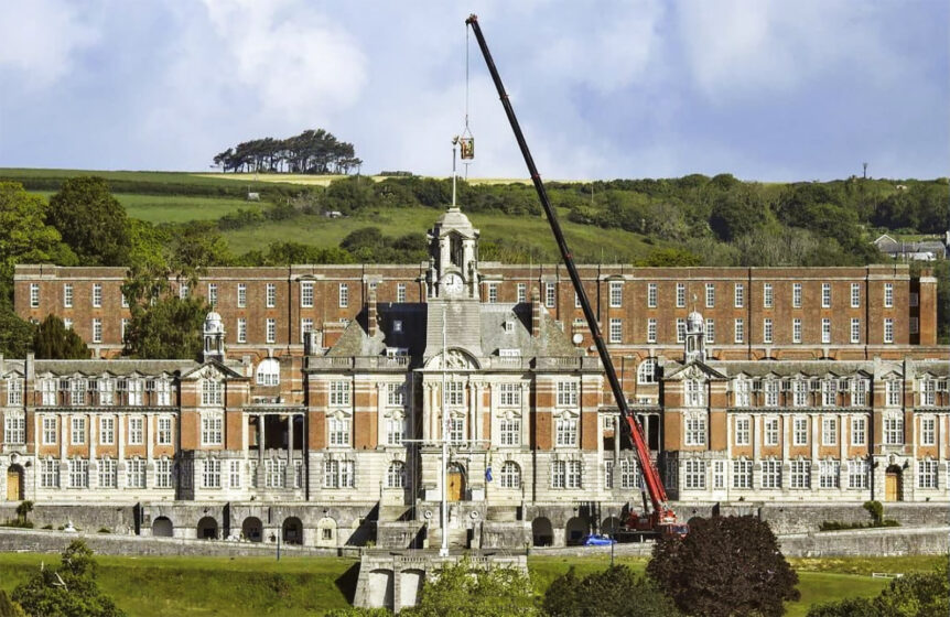 Dartmouth College Crane Lift
