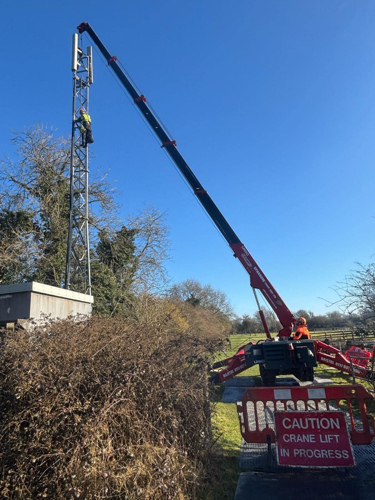 Decommissioning telecoms mast Alton, East Hampshire