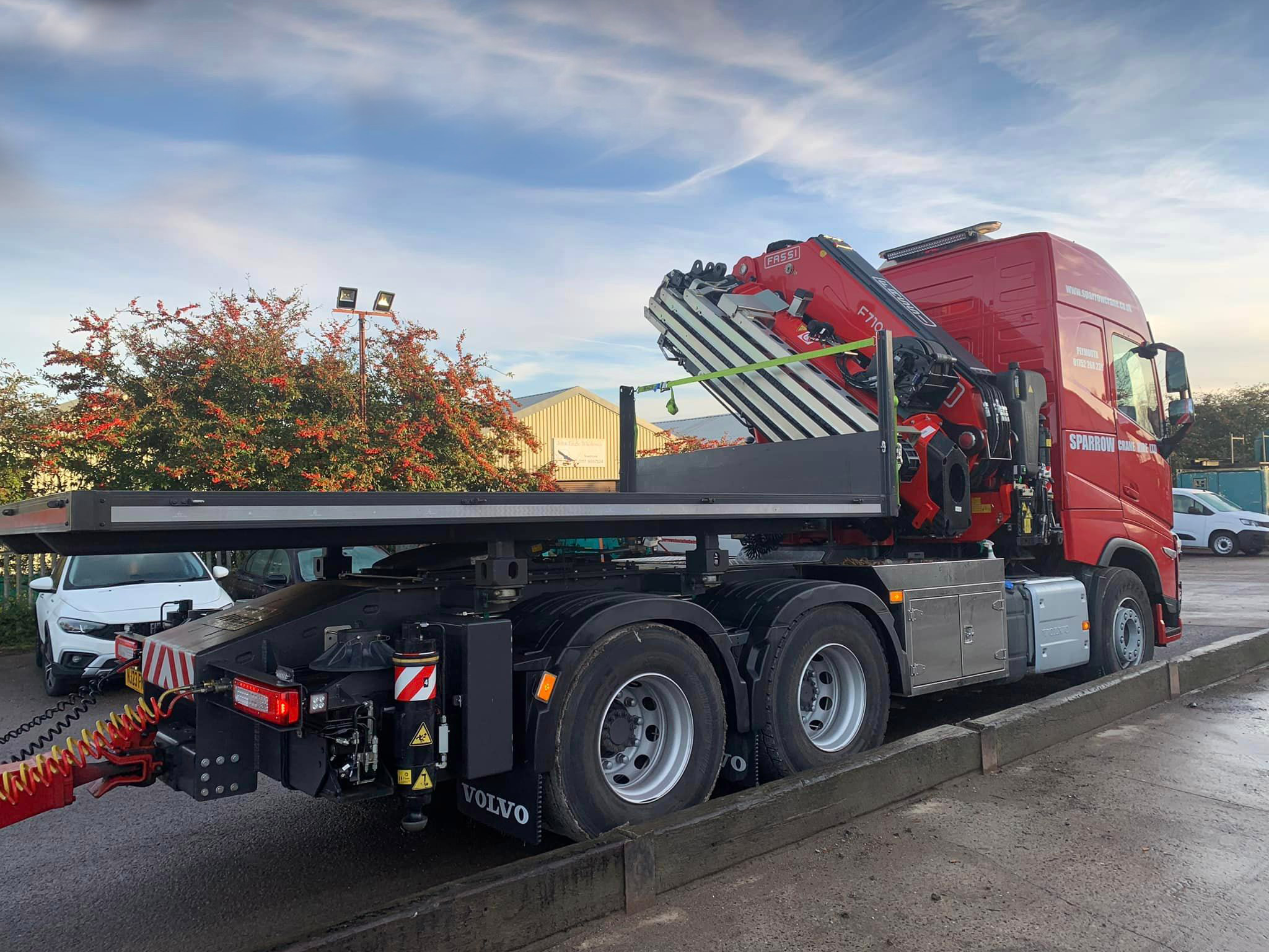 FASSI 710 Hiab Crane mounted on the tractor unit