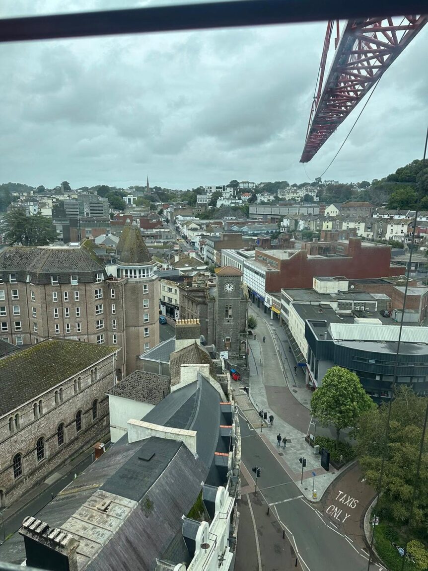 Crane lift Torquay