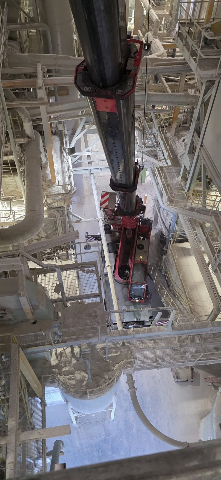 Demag AC45-1 crane lift in Portbury