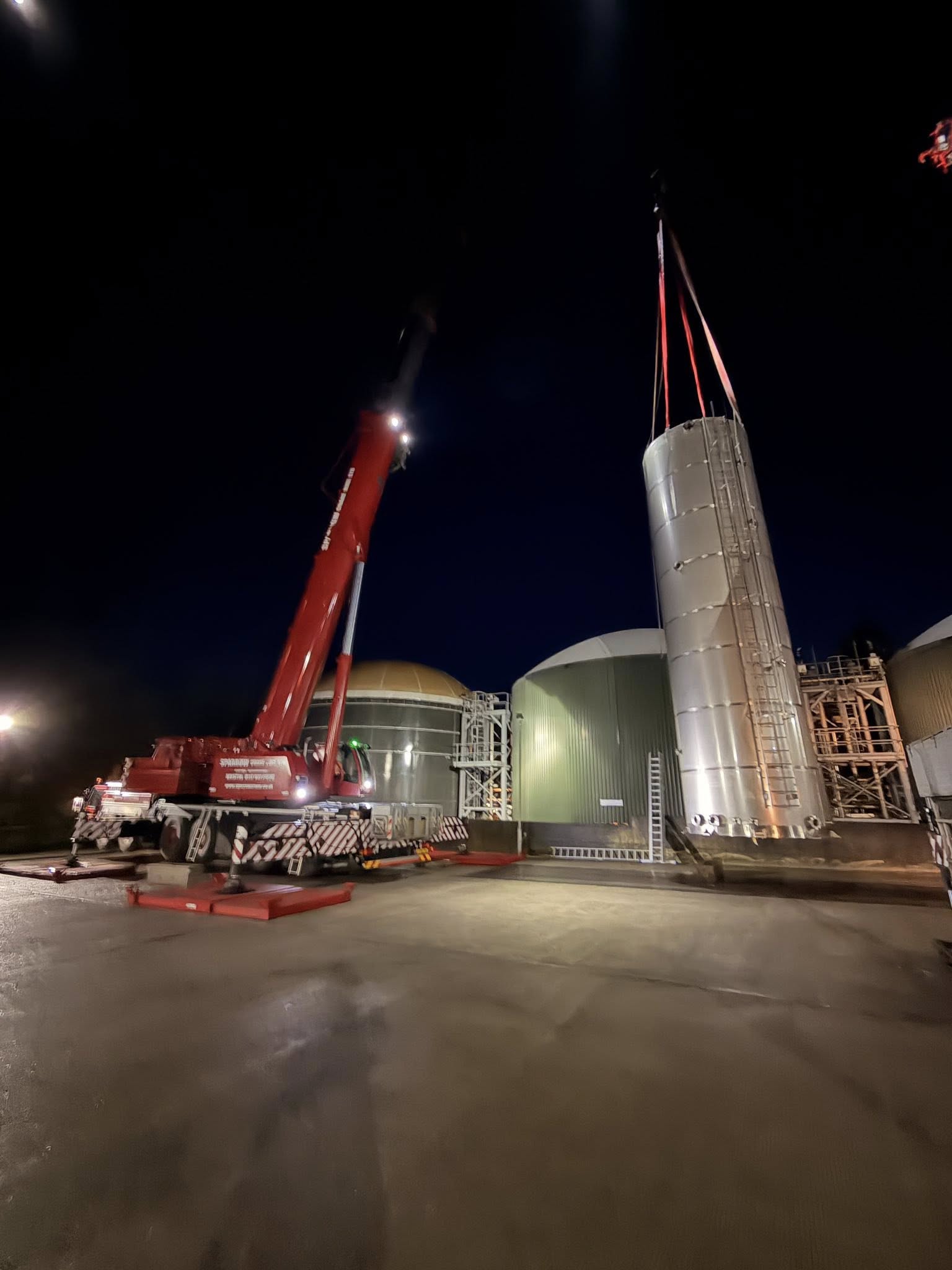 Warminster Liebherr LTM 1300-6.3