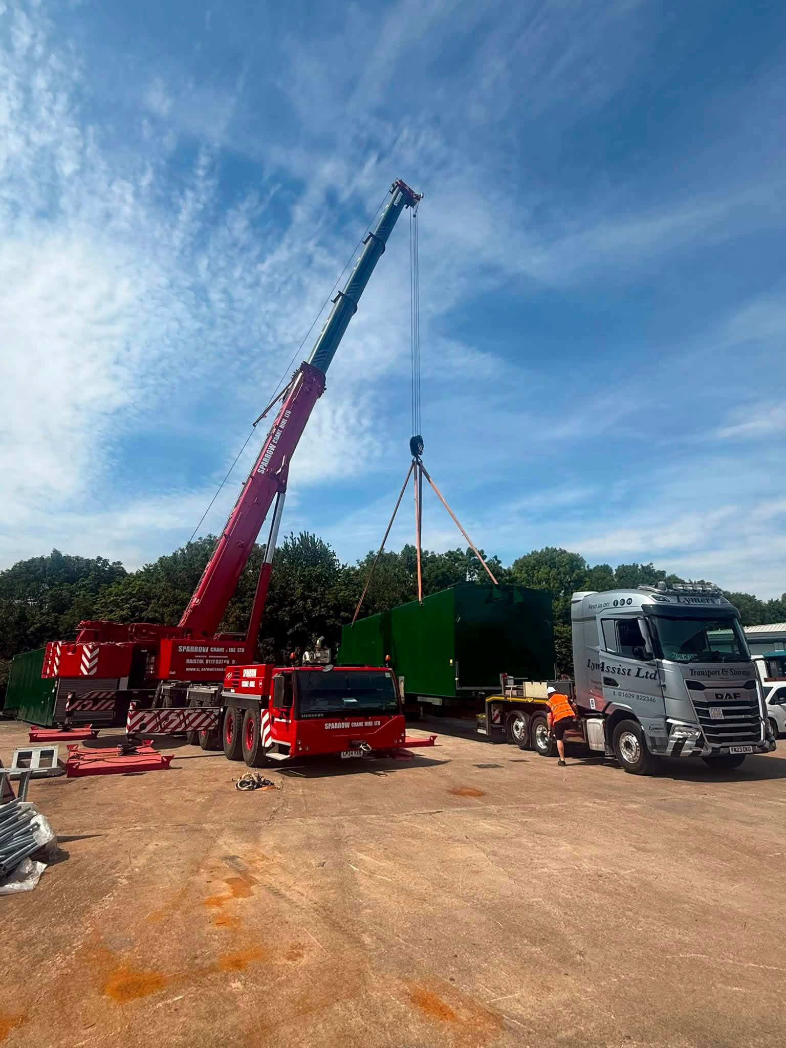 Liebherr LTM1300-6.3 Lifting 42-Tonne Fuel Storage Tank in Herefordshire
