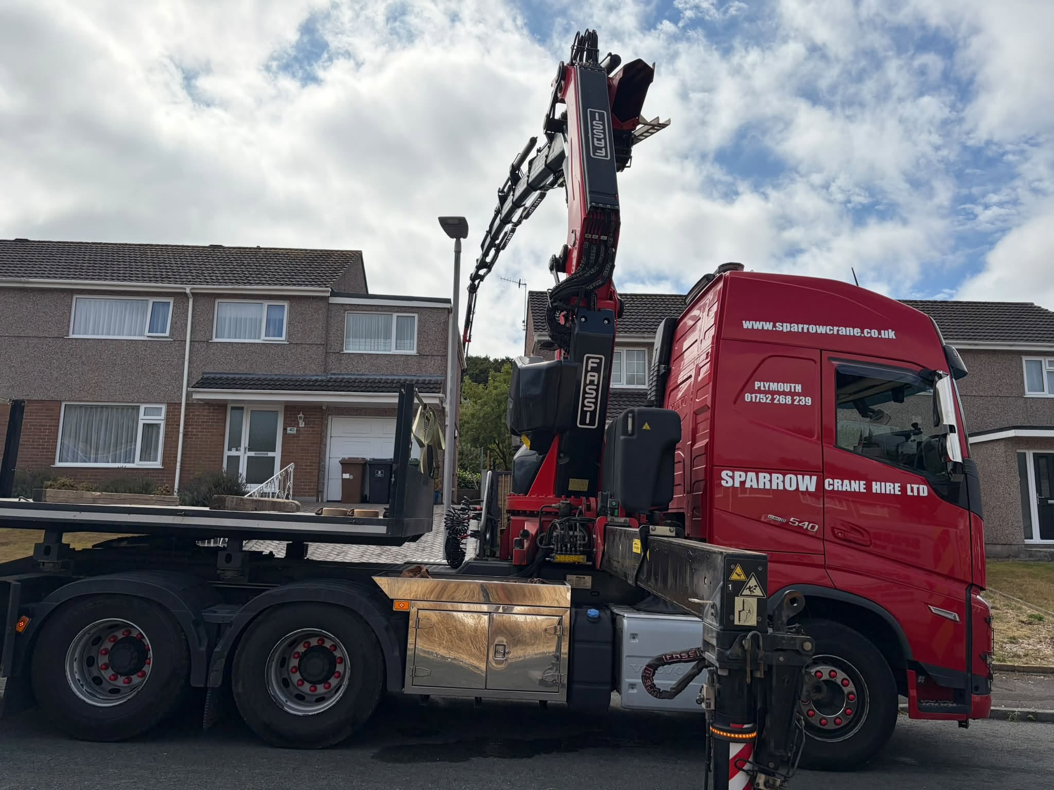 Sparrow Crane Hire Fassi Hiab crane preparing for a lift in Plymouth