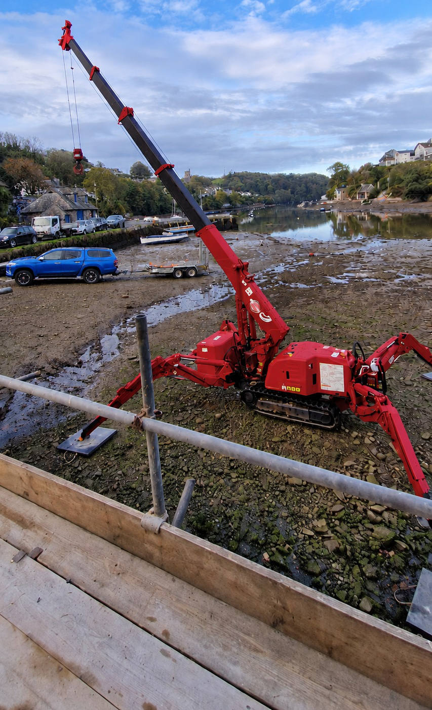 Spider crane tidal glass lift Noss Mayo